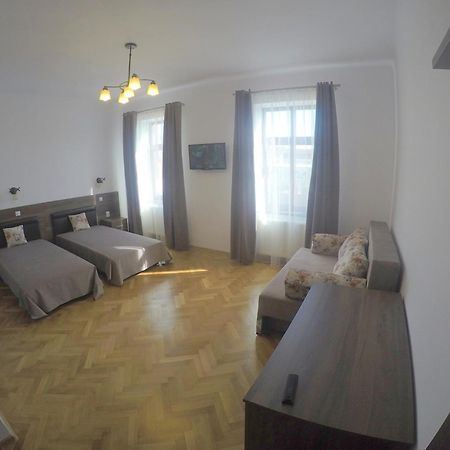 Central Parc Studios Sibiu Extérieur photo