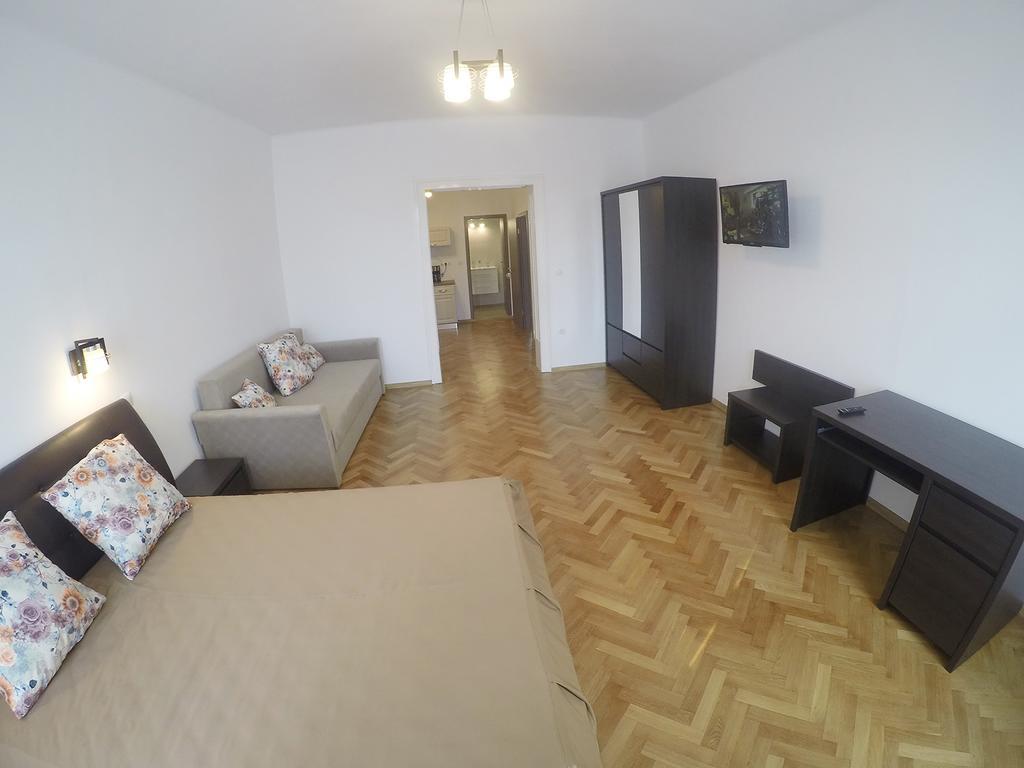 Central Parc Studios Sibiu Extérieur photo