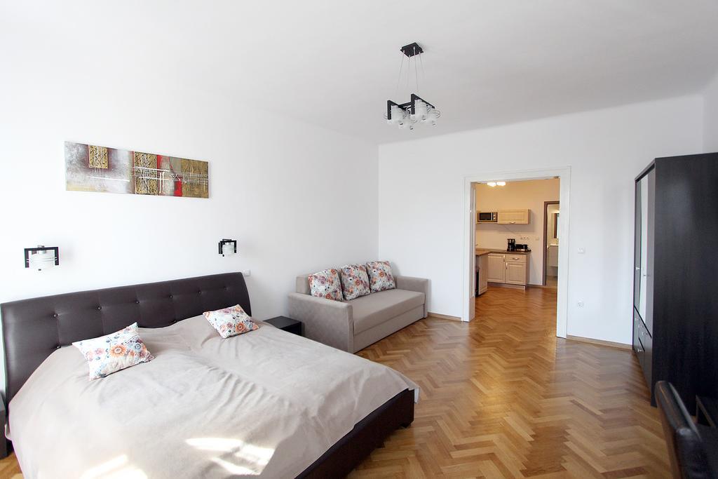 Central Parc Studios Sibiu Extérieur photo