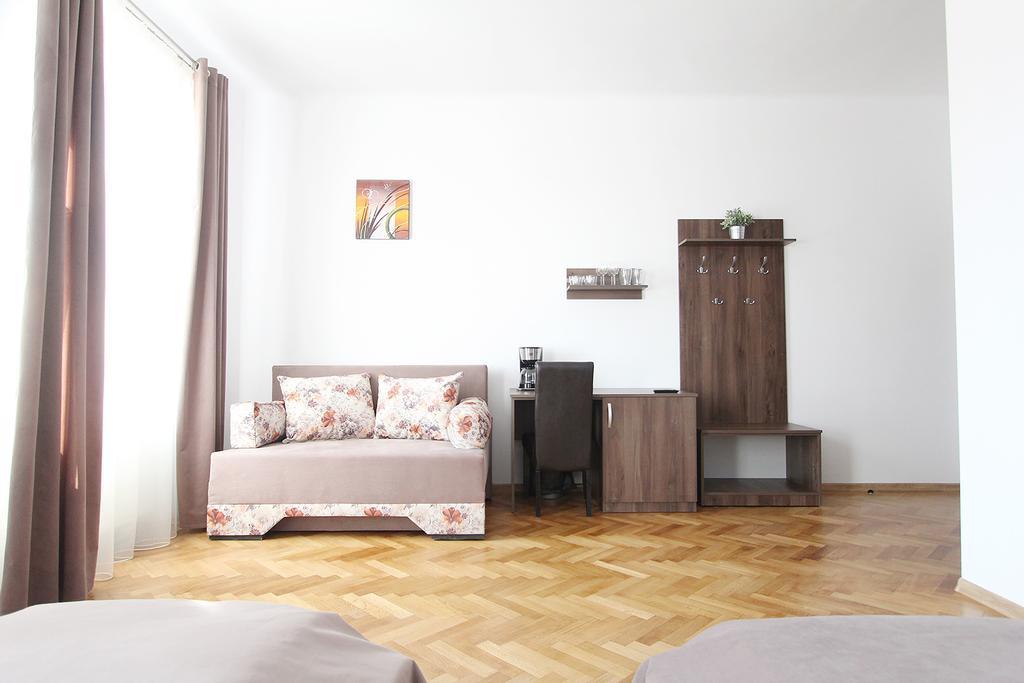 Central Parc Studios Sibiu Extérieur photo