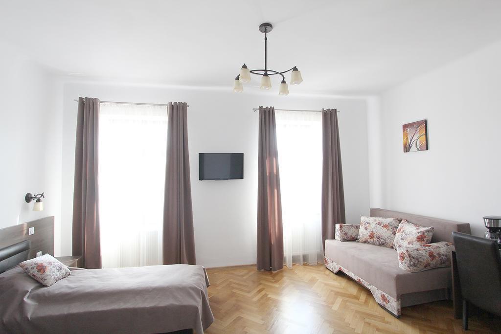 Central Parc Studios Sibiu Extérieur photo